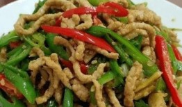 尖椒肉丝爆料视频大全集,美味佳肴制作过程大揭秘